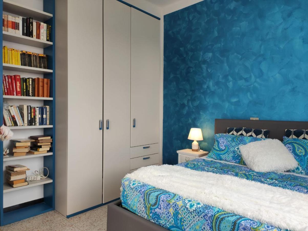 Appartamento Vicino Al Mare Con Parcheggio Riva Ligure Bagian luar foto